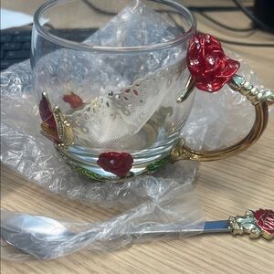 Enamel Water Cup Box with Pink Rose Love Design